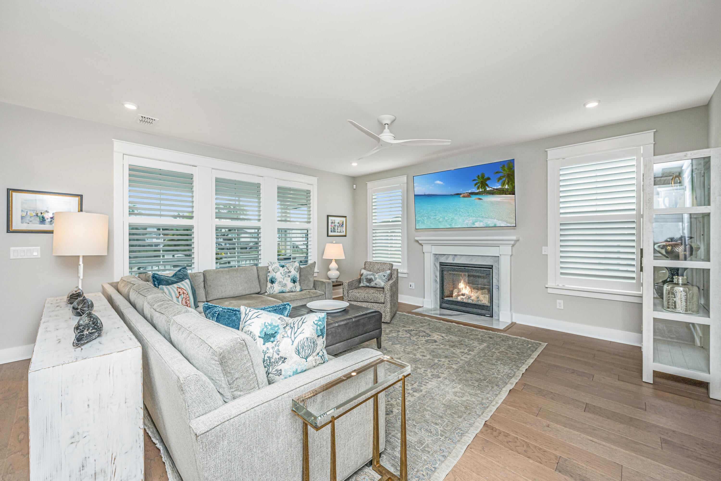 1556 Asher Avenue
