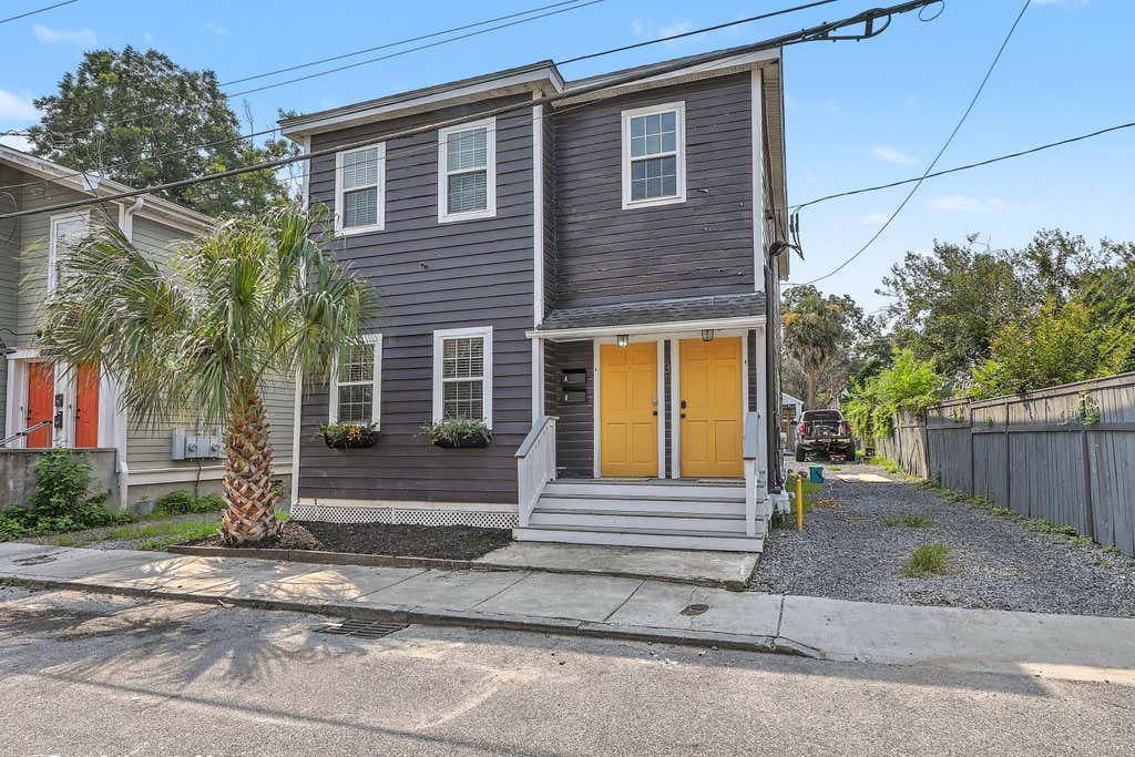 Photo of 3 Strawberry Lane, Charleston, SC 29403 (MLS # 26021814)