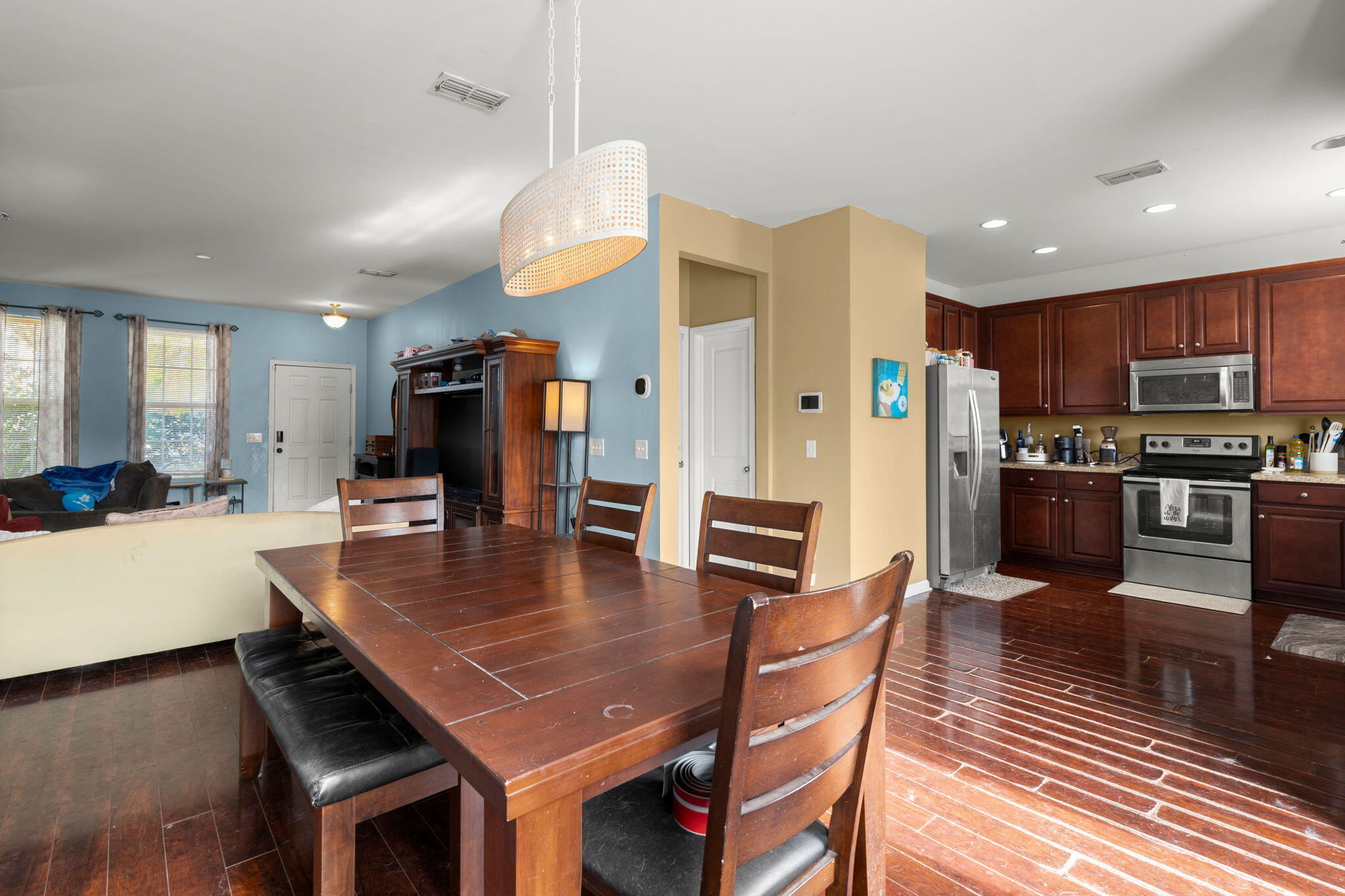 266 Oglethorpe Circle