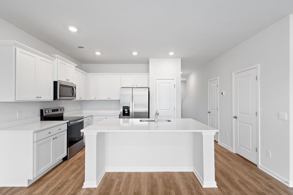 Photo of 183 Yarrow Way, Moncks Corner, SC 29461 (MLS # 25028058)