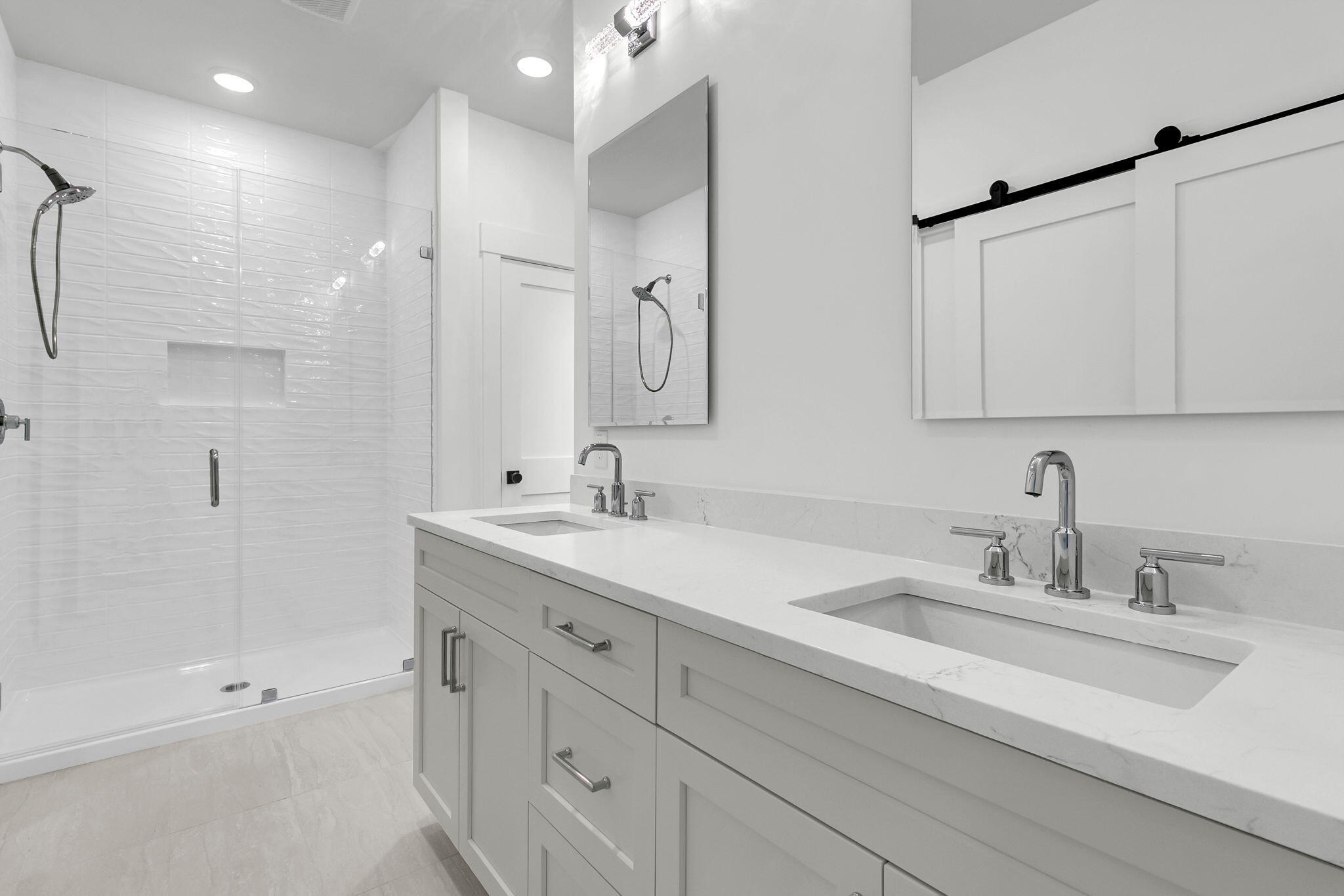 1921 Chestnut Oak Lane