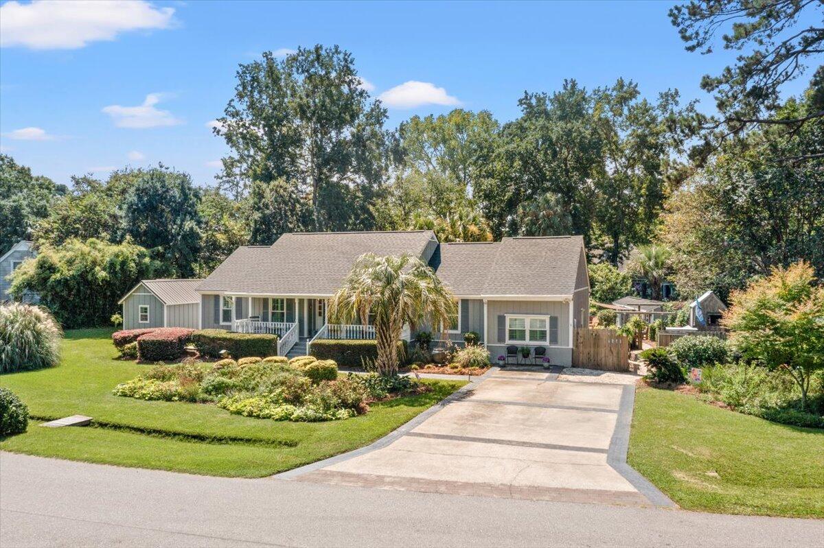 965 Mooring Drive
