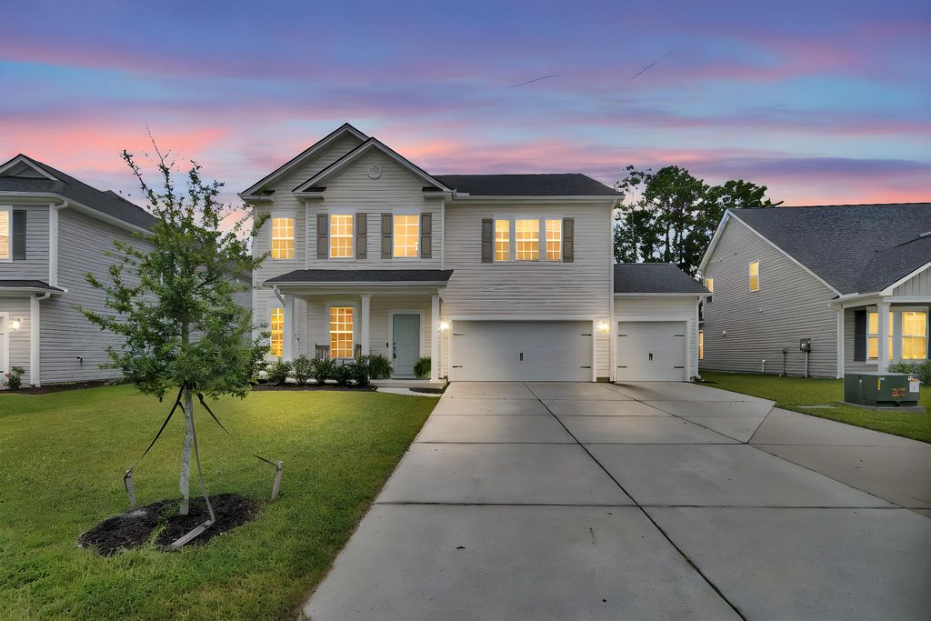 Photo of 130 Wappoo Trace Lane, Summerville, SC 29486 (MLS # 25019199)