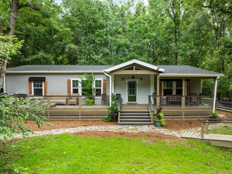 524 Lewis Lane