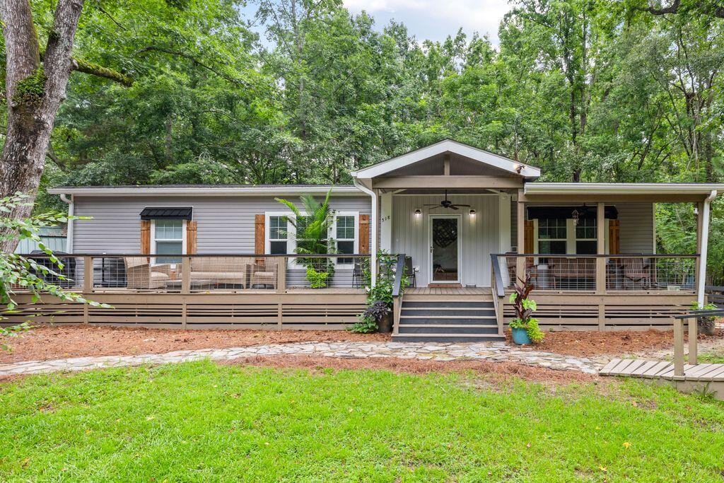 524 Lewis Lane
