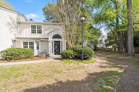 Photo of 1150 Monaco Drive, Mount Pleasant, SC 29464 (MLS # 26008227)