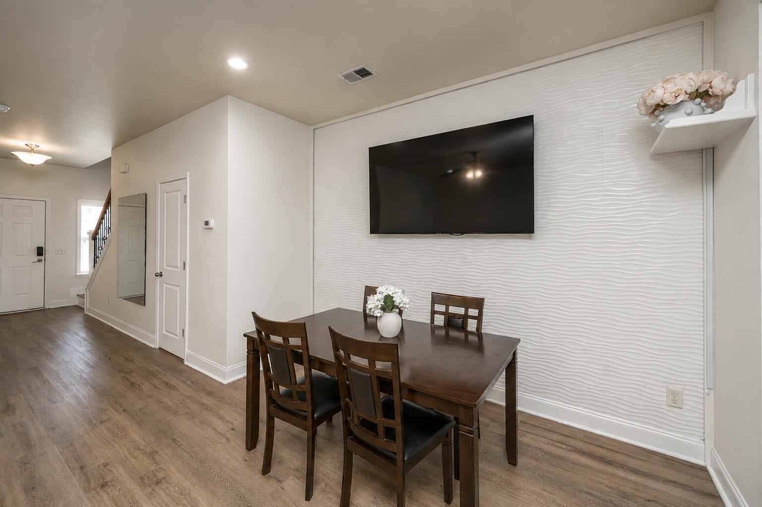 1076 Bennington Drive