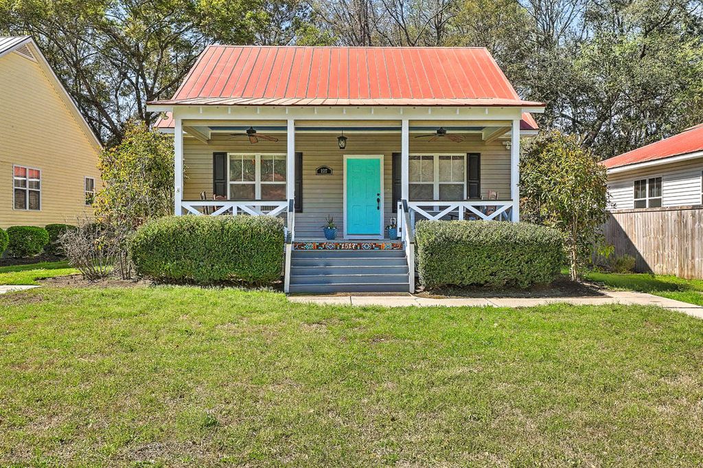 Photo of 1517 Little Rock Boulevard, Charleston, SC 29412 (MLS # 26007909)