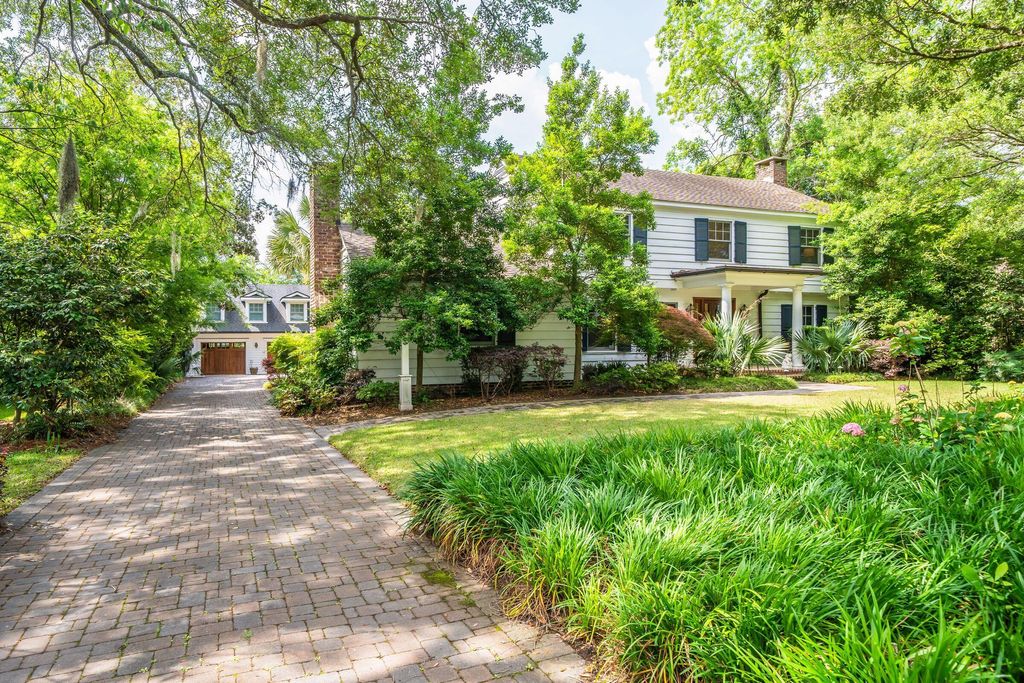Photo of 7 Guerard Road, Charleston, SC 29407 (MLS # 26013909)
