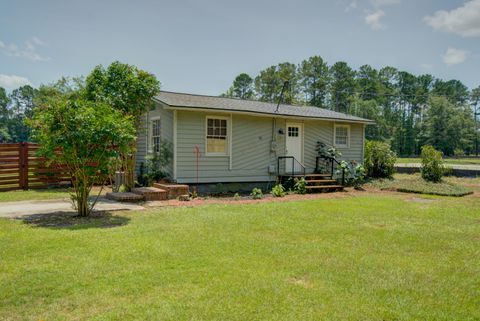 Photo of 243 Lazy Acres Loop, Summerville, SC 29483 (MLS # 26018709)