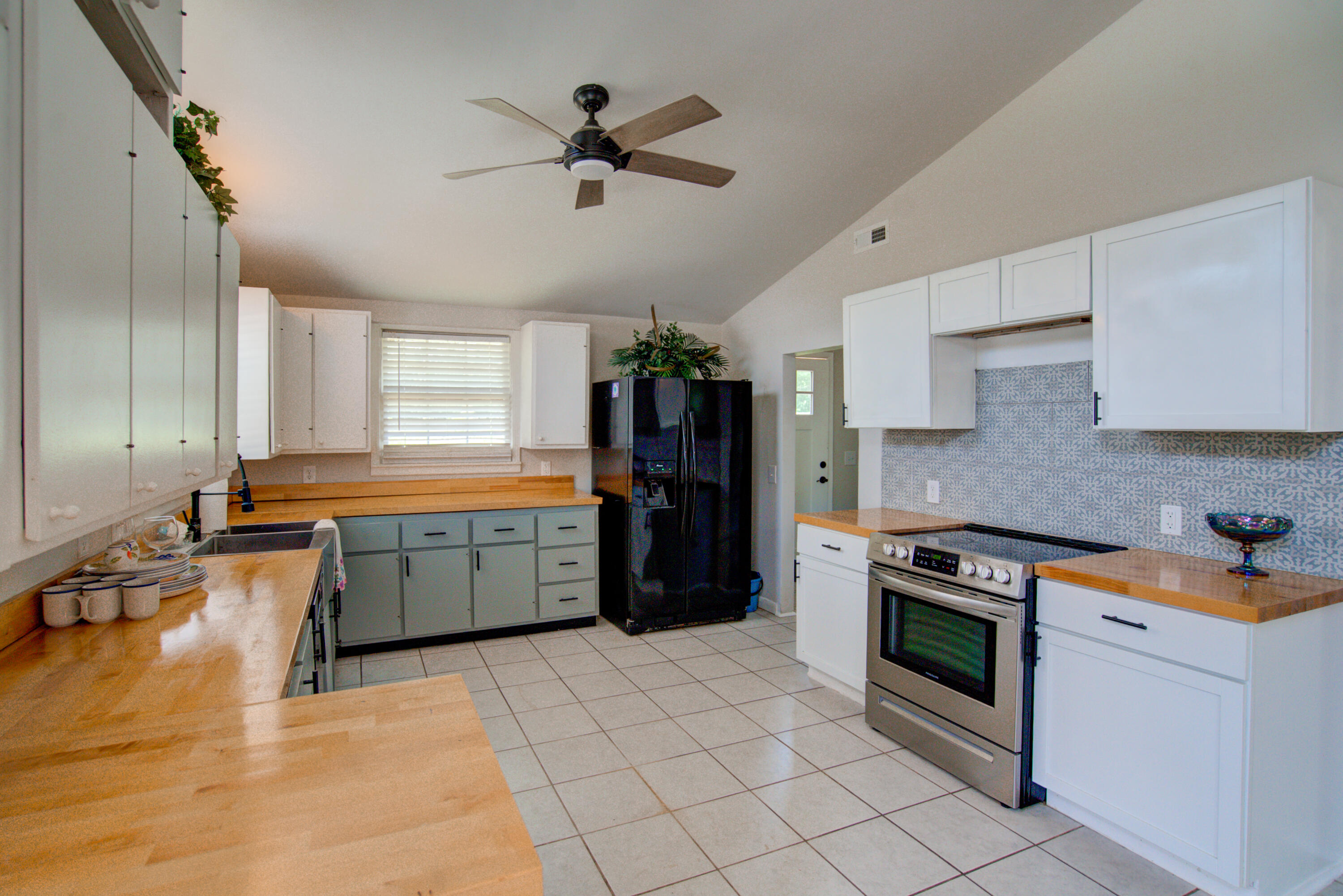 243 Lazy Acres Loop