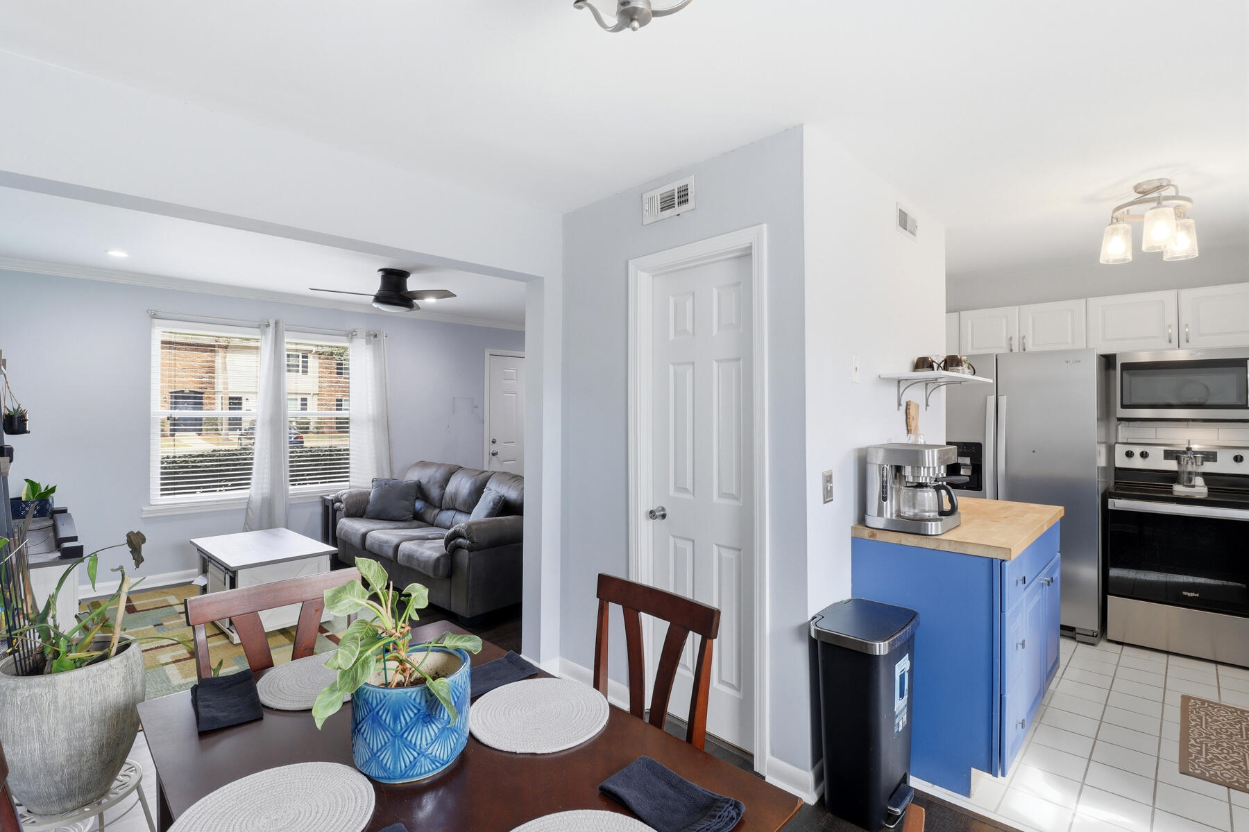 415 Parkdale Drive 10b