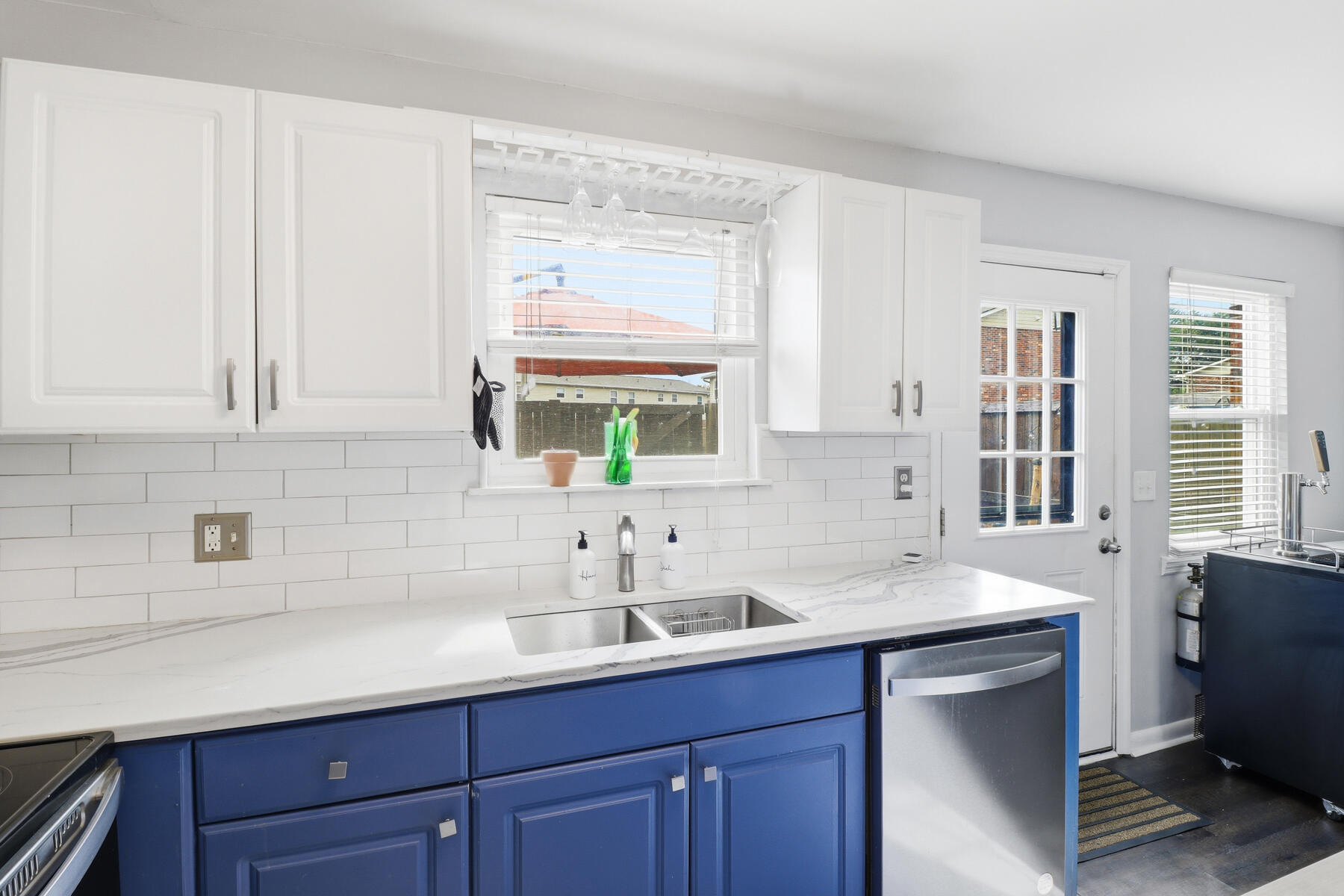 415 Parkdale Drive 10b