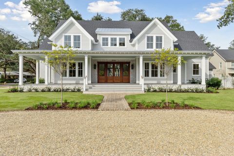 Photo of 988 Cliffwood Drive, Mount Pleasant, SC 29464 (MLS # 26006540)
