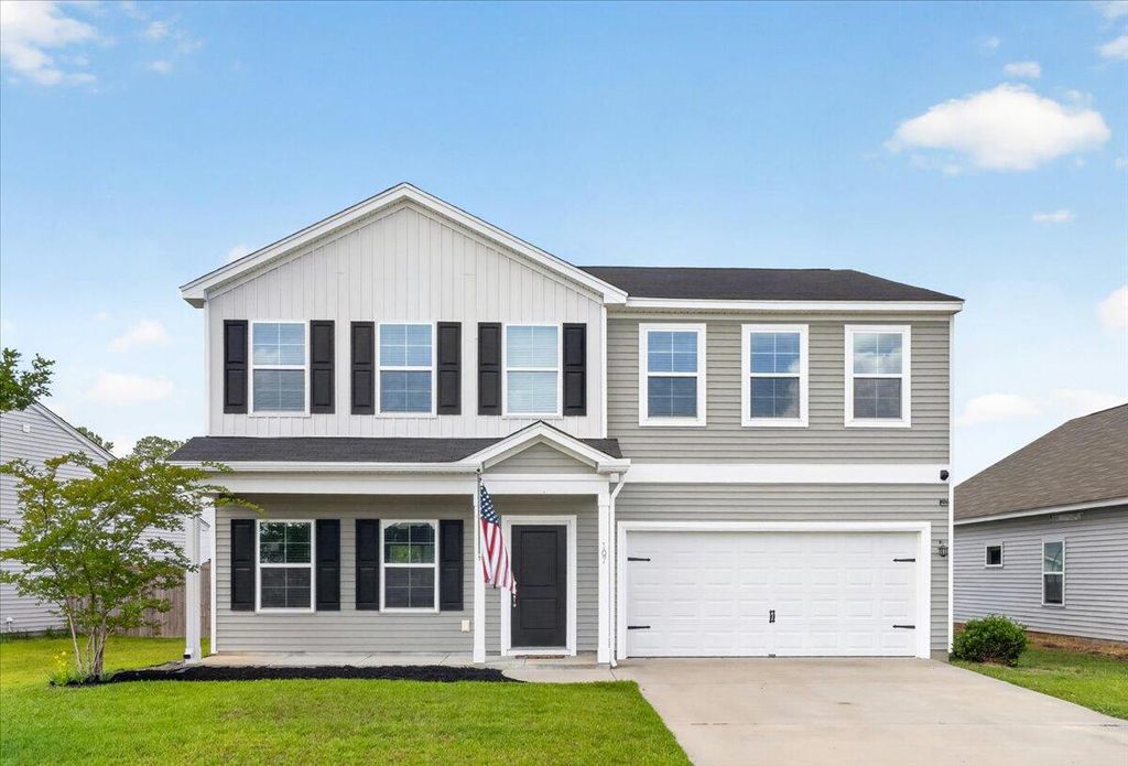 Photo of 107 Oldenburg Drive, Summerville, SC 29486 (MLS # 26015563)