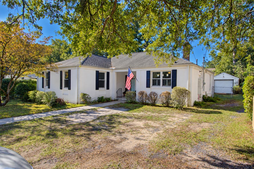 Photo of 541 Saint Andrews Boulevard, Charleston, SC 29407 (MLS # 26028544)