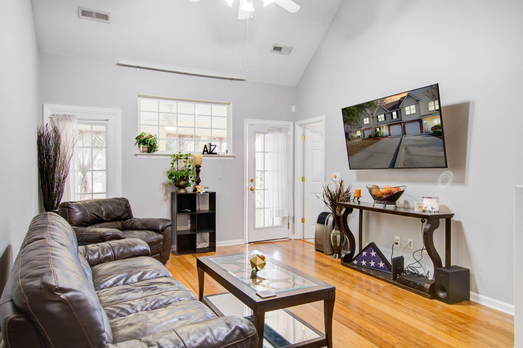 Photo 8 of 20 of 8618 Grassy Oak Trail townhome