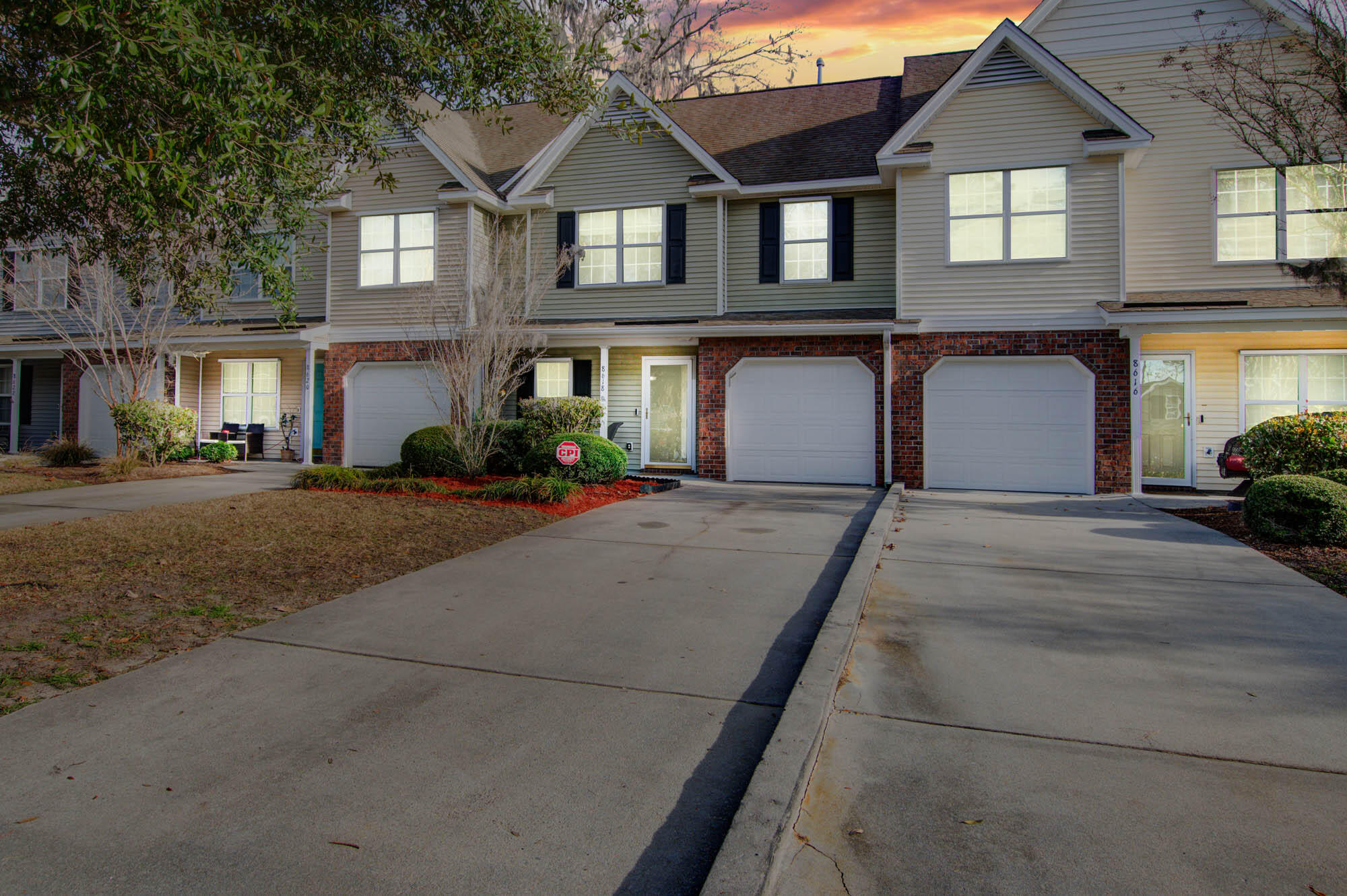 Photo 2 of 20 of 8618 Grassy Oak Trail townhome