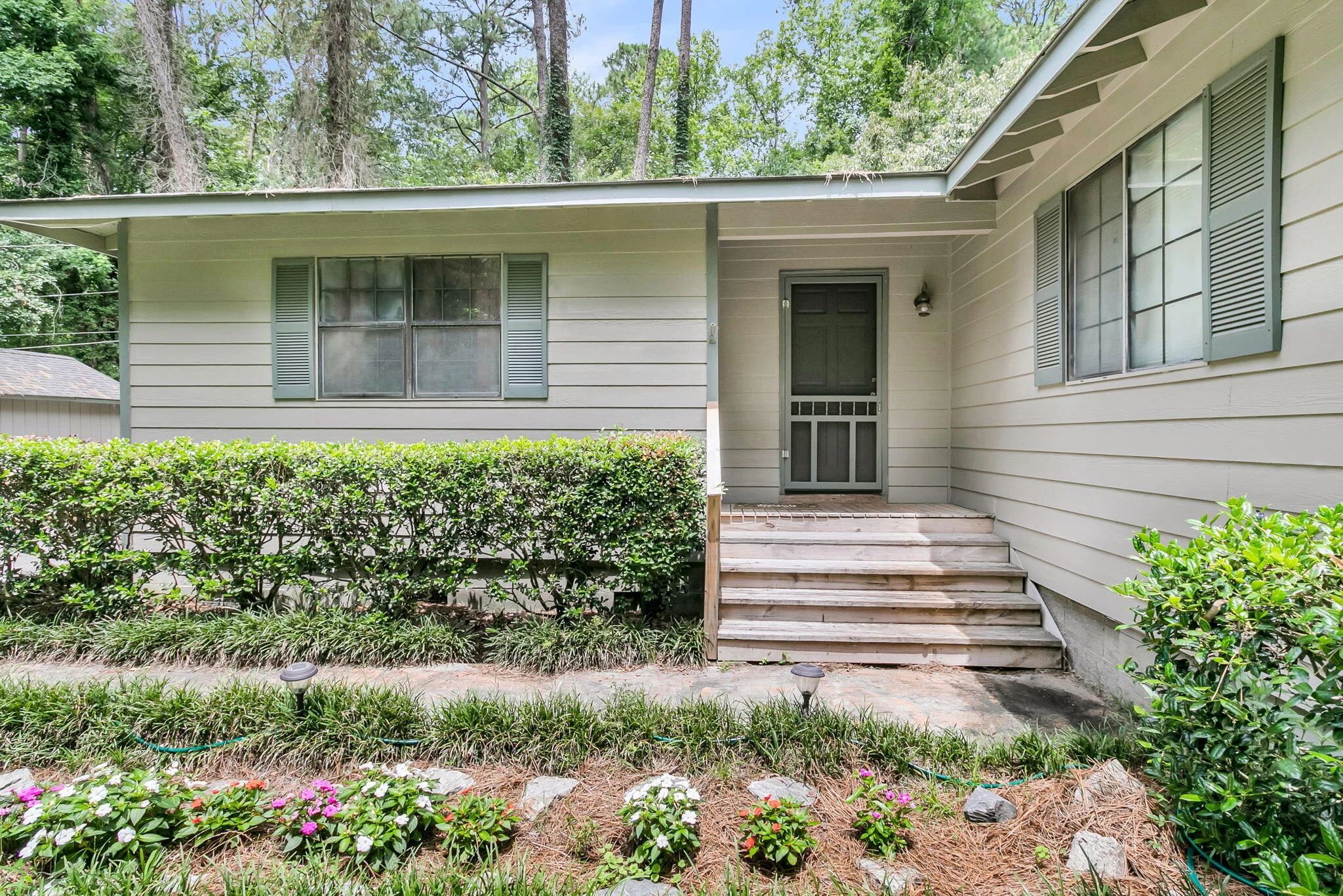 360 W Smith Street