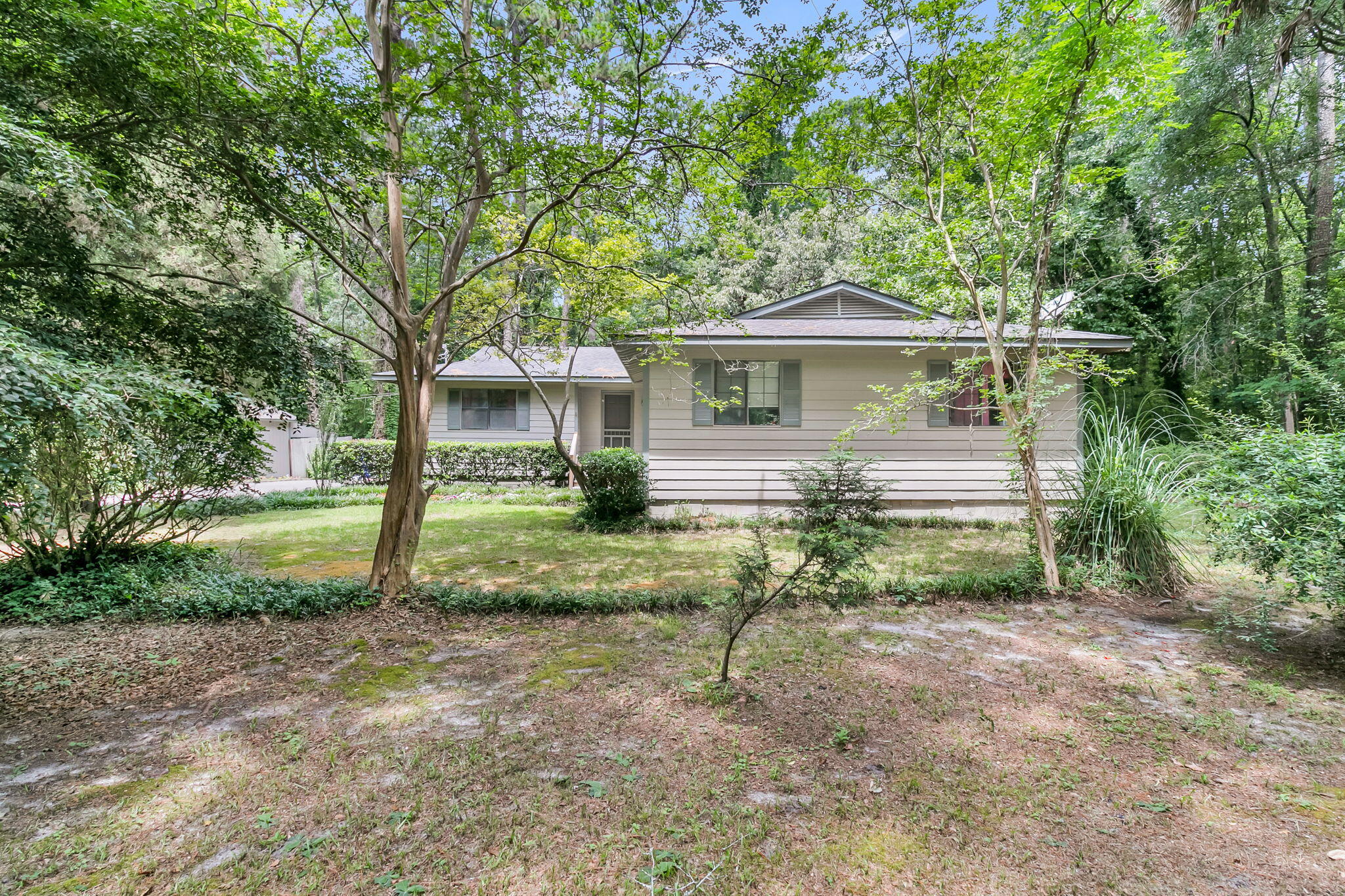 360 W Smith Street