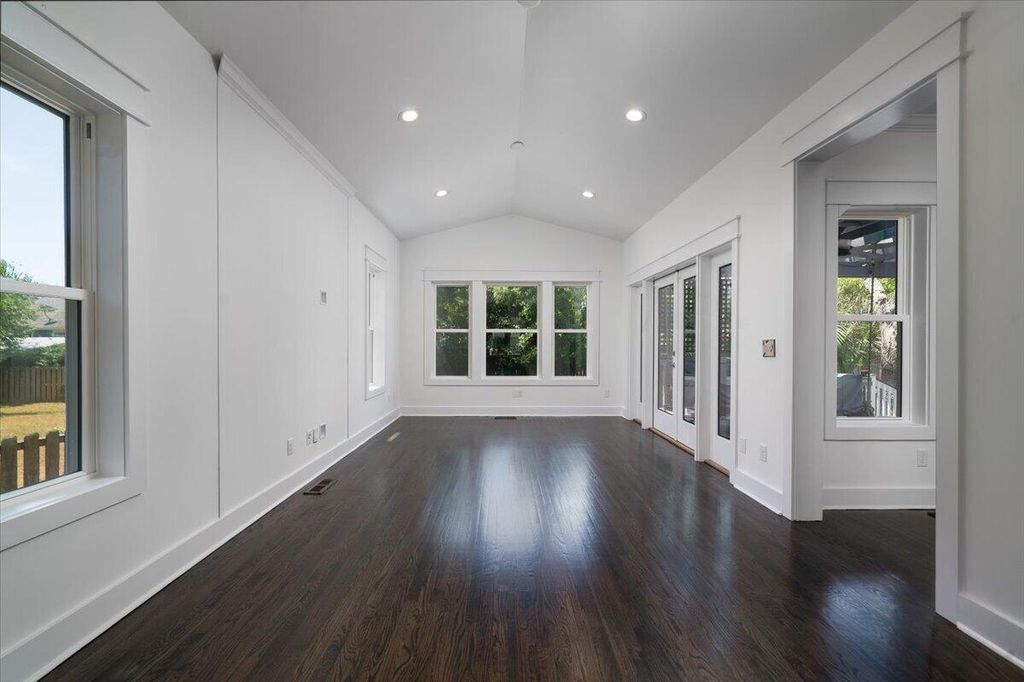 Photo of 657 Gate Post Drive, Mount Pleasant, SC 29464 (MLS # 26010971)