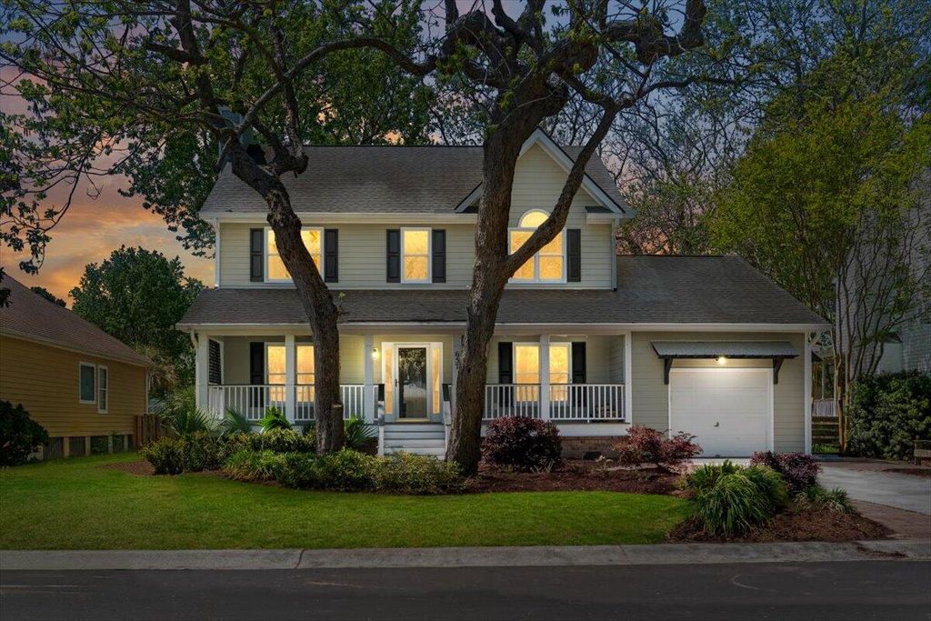 Photo of 657 Gate Post Drive, Mount Pleasant, SC 29464 (MLS # 26010971)