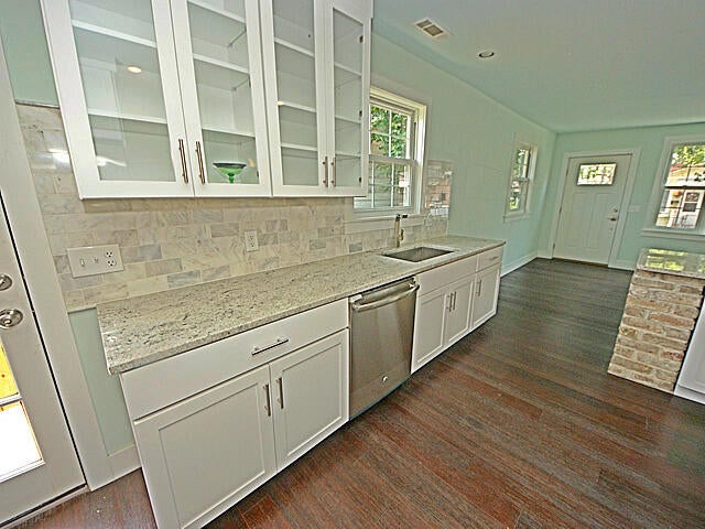 4 S Enston Avenue