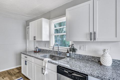 A home in North Charleston