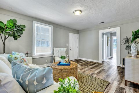 A home in North Charleston