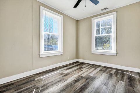 A home in North Charleston
