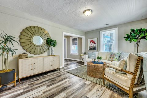 A home in North Charleston