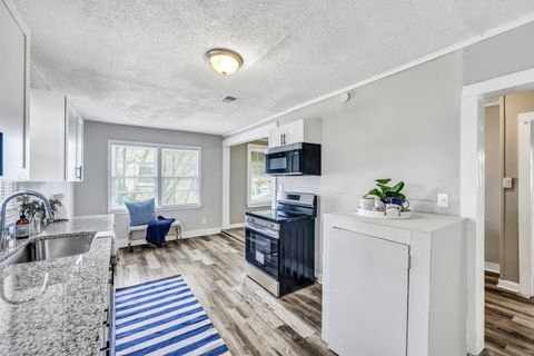 A home in North Charleston