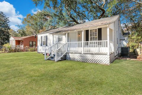 A home in North Charleston