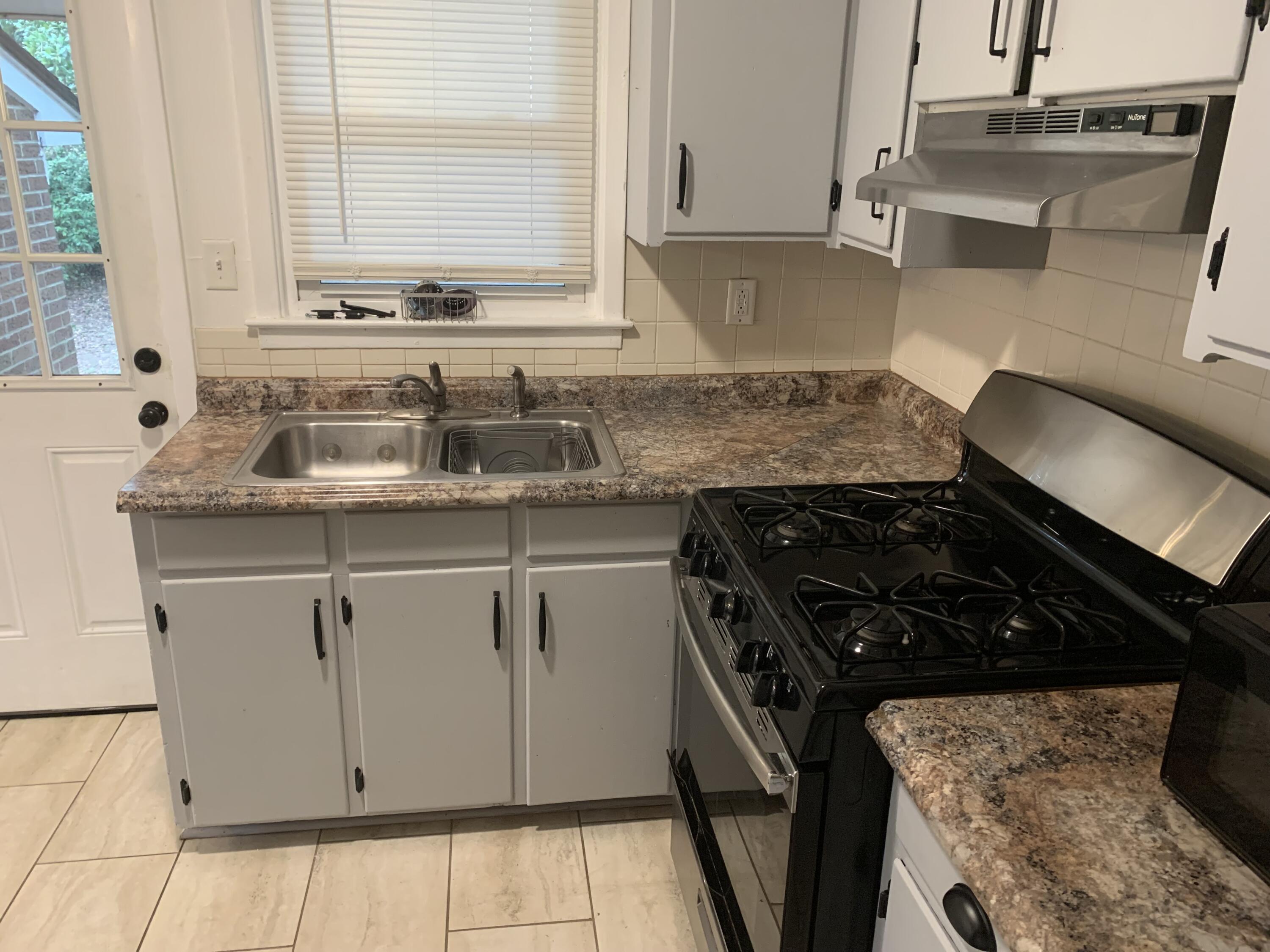 3859 Hottinger Avenue