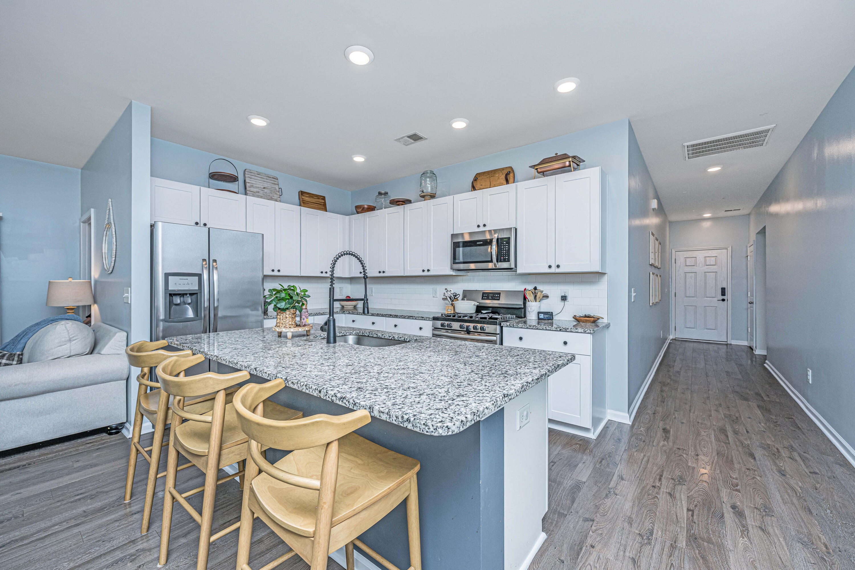 437 Spanish Wells Road