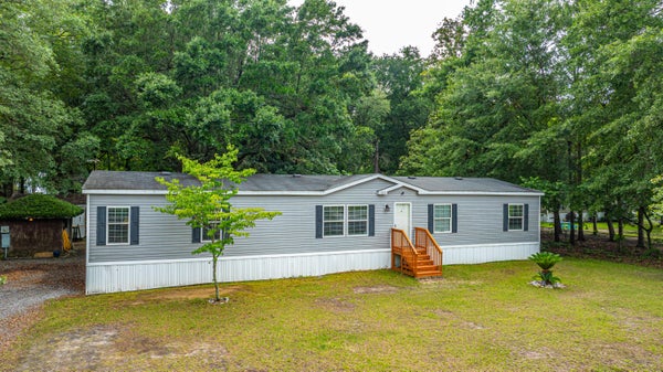 725 HILDEBRAND DR, BONNEAU, SC 29431 - Image 33db8557128d2802d3b7ad669b93f0dd/3244167301