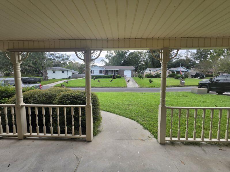 390 Furman Lane