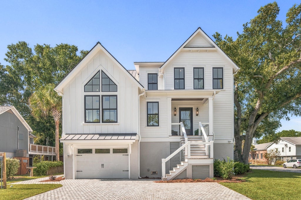Photo of 11 25th Avenue, Isle of Palms, SC 29451 (MLS # 26028371)
