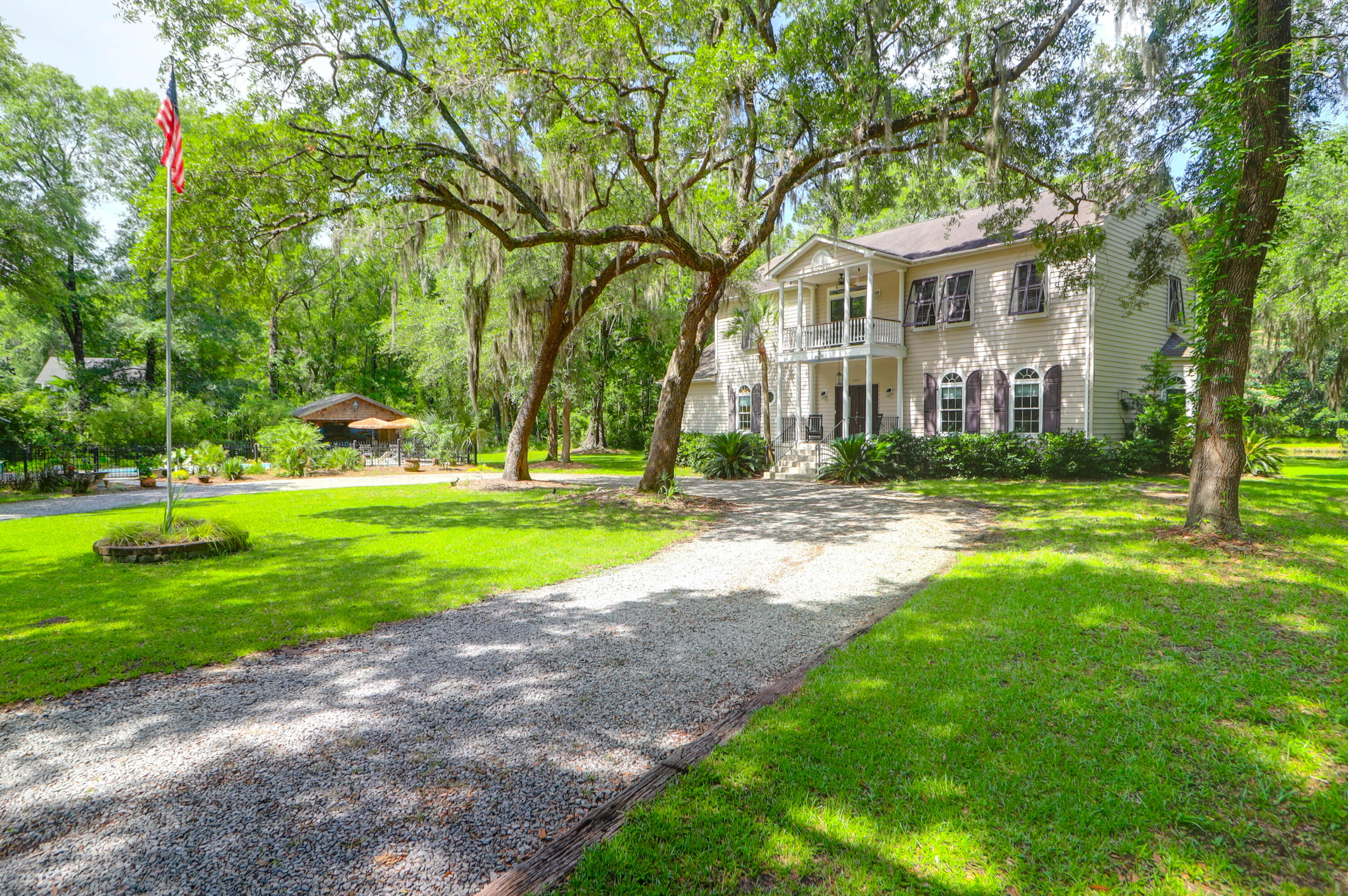 2494 Cape Road