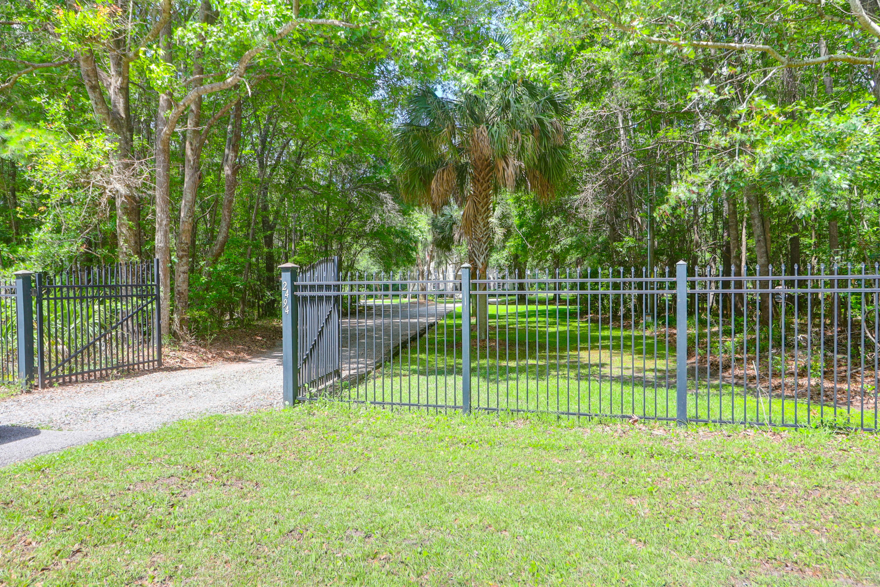 2494 Cape Road