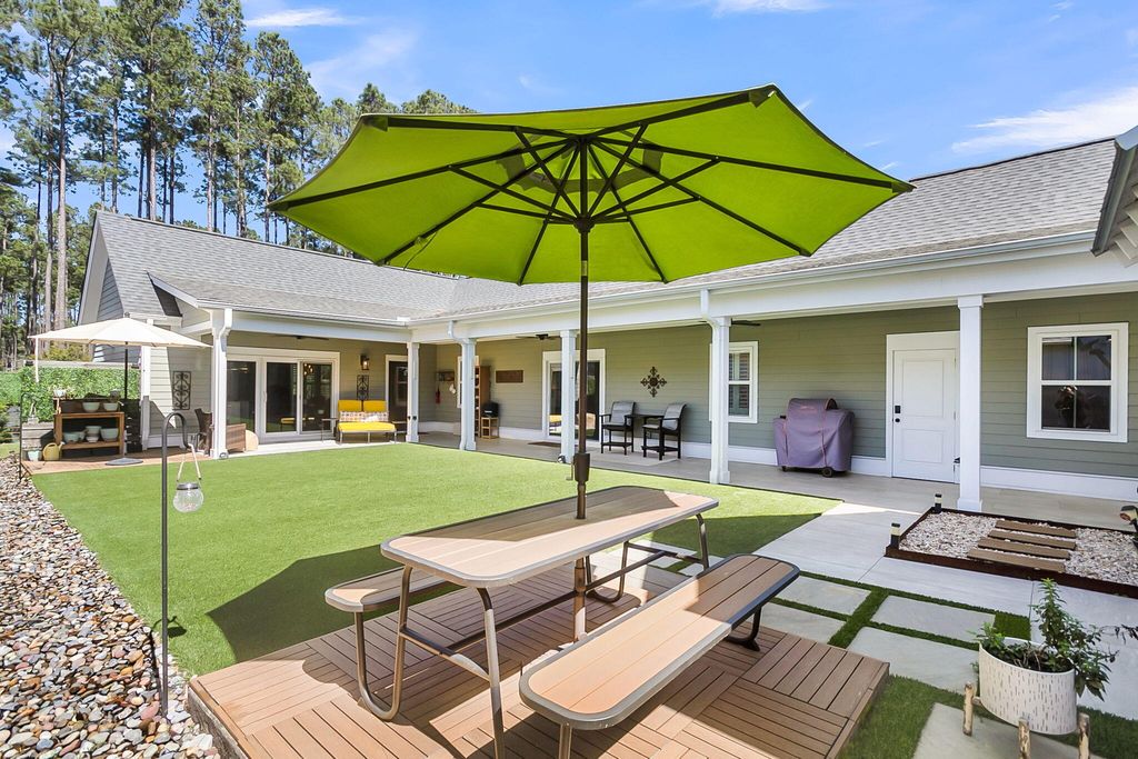 Photo of 310 New Leaf Loop, Summerville, SC 29486 (MLS # 26007361)