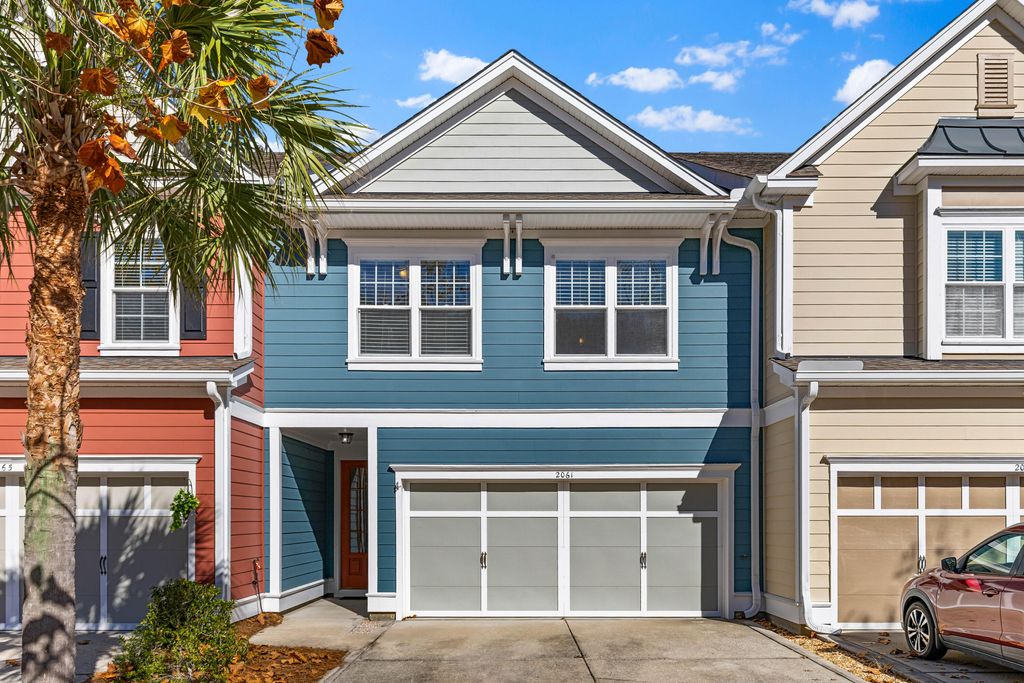 Photo of 2061 Kings Gate Lane, Mount Pleasant, SC 29466 (MLS # 25031379)