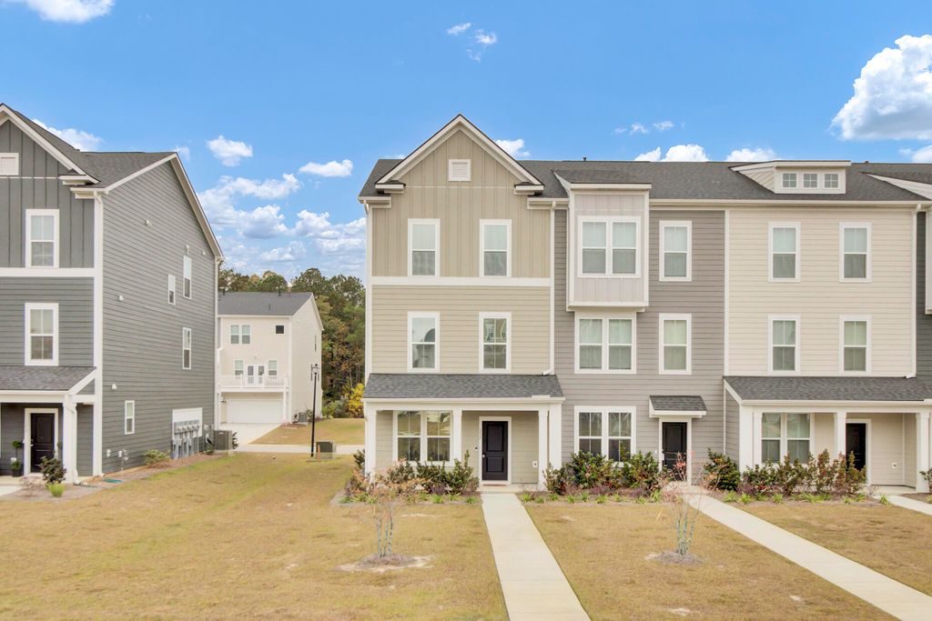Photo of 352 Herty Park Drive, Moncks Corner, SC 29461 (MLS # 25031090)