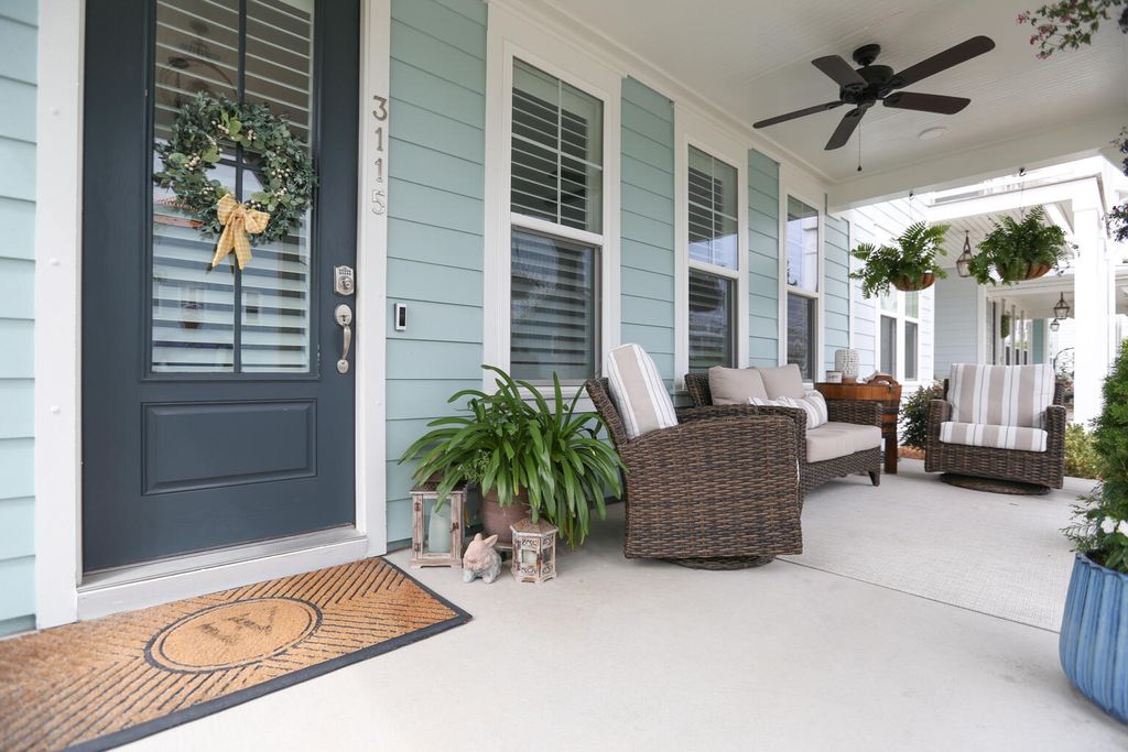 Photo of 3115 Sturbridge Road, Mount Pleasant, SC 29466 (MLS # 26013350)
