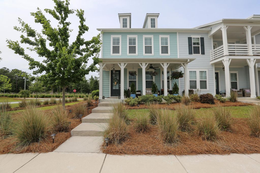 Photo of 3115 Sturbridge Road, Mount Pleasant, SC 29466 (MLS # 26013350)