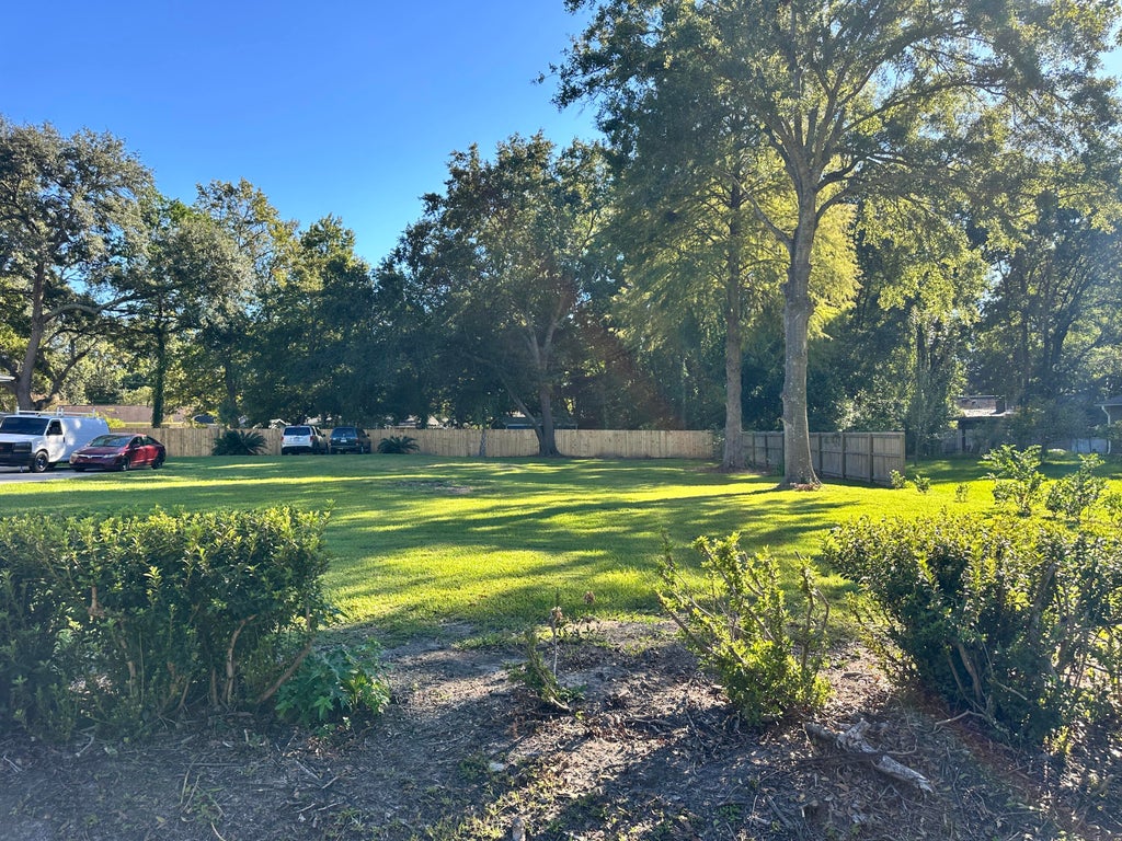 Photo of 1952 Old Fort Avenue, Charleston, SC 29414 (MLS # 26026867)