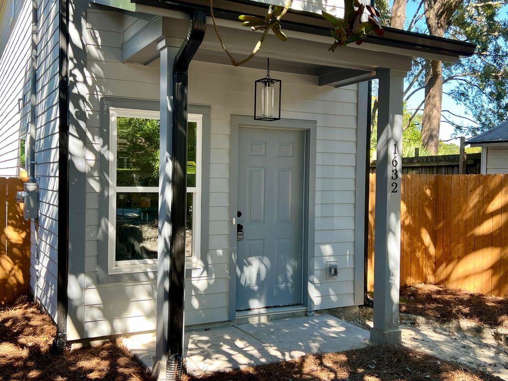 Photo of 1632 Wappoo Drive, Charleston, SC 29407 (MLS # 25028071)