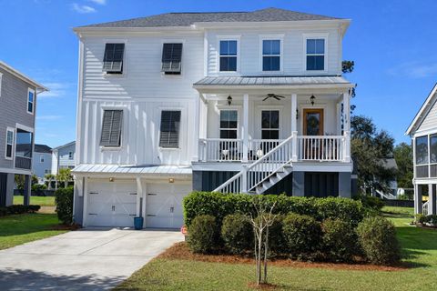 Photo of 3521 Saltflat Lane, Mount Pleasant, SC 29466 (MLS # 26005719)