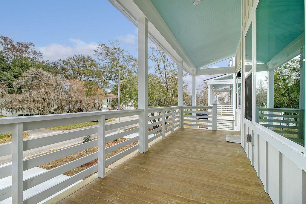 Photo of 1340 Lucinda Street, Mount Pleasant, SC 29466 (MLS # 25012979)