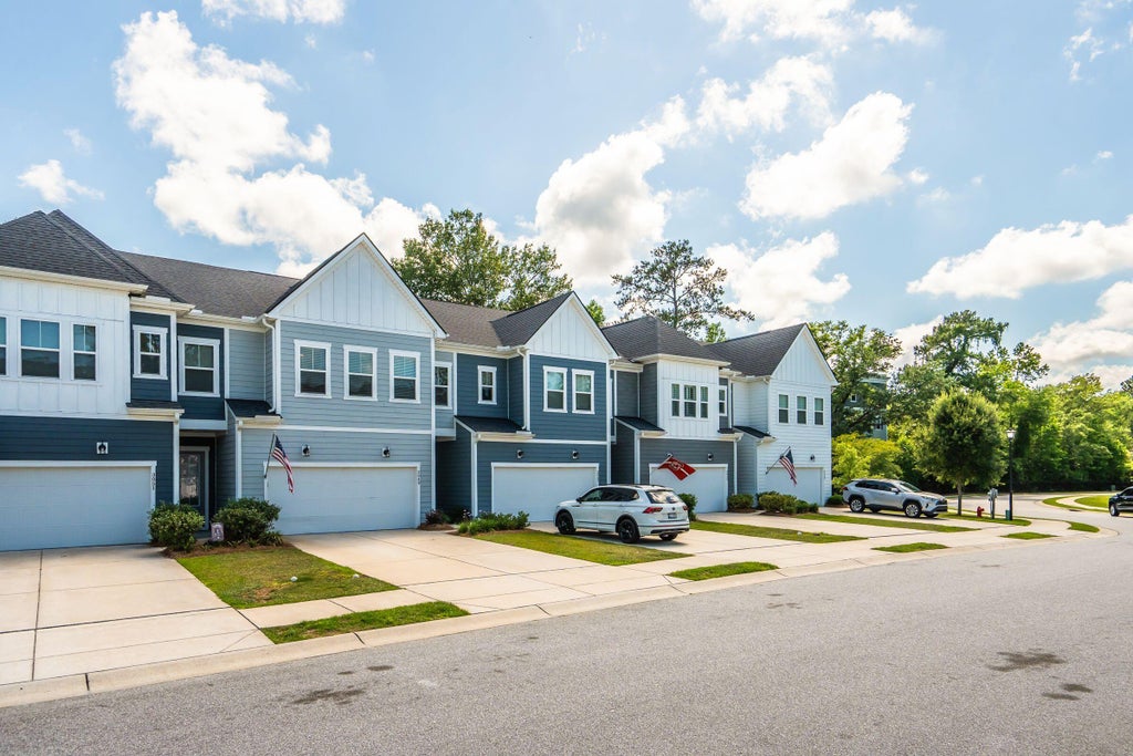 Photo of 3049 Emma Lane, Mount Pleasant, SC 29466 (MLS # 26024167)